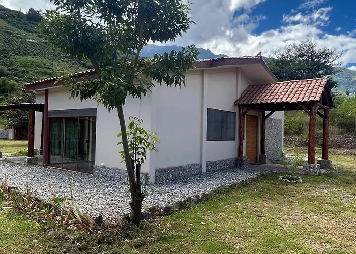 Casa Minchis Sauceda * Limatambo